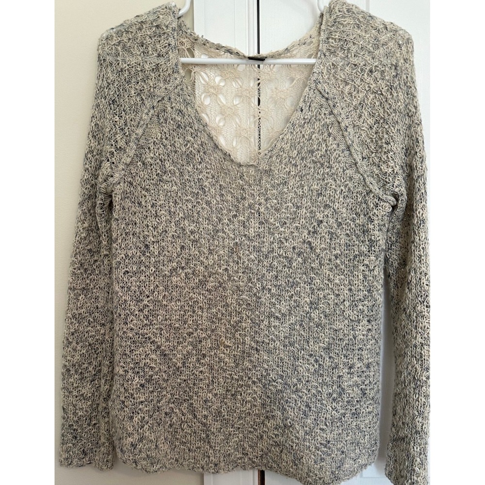 Women's cream Poof! lace sweater size‎ small